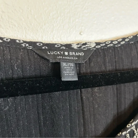 Lucky Brand Women’s Black & White Patterned Blouse XL Paisley Long Sleeve - Picture 2 of 14